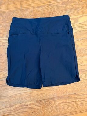 Lady Hagen  performance Sculpt Pull on Shorts - S